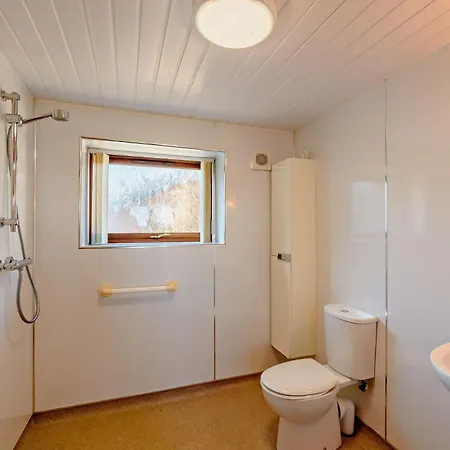 1 Bed In 28791 Allonby